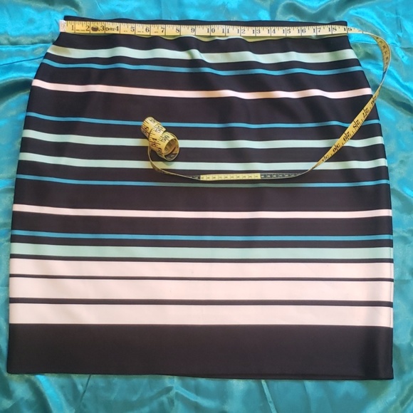 Roz & Ali Scuba Skirt - Picture 2 of 4